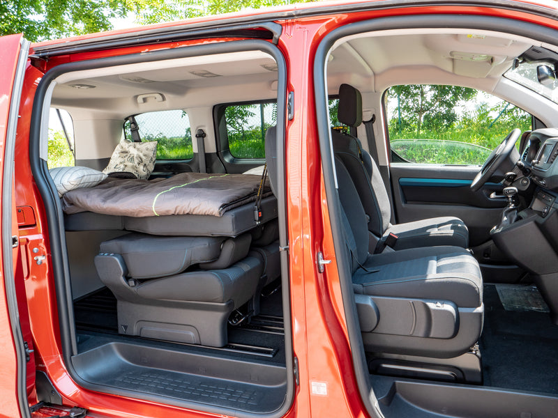 Reimo Campingbox M für VW Caddy ab 2003 und andere Minicamper und Minivans