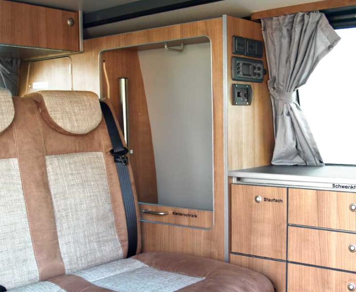 Kleider- und Wäscheschrank für Ausbau TravelStyle T6/T5 kurzer Radstand