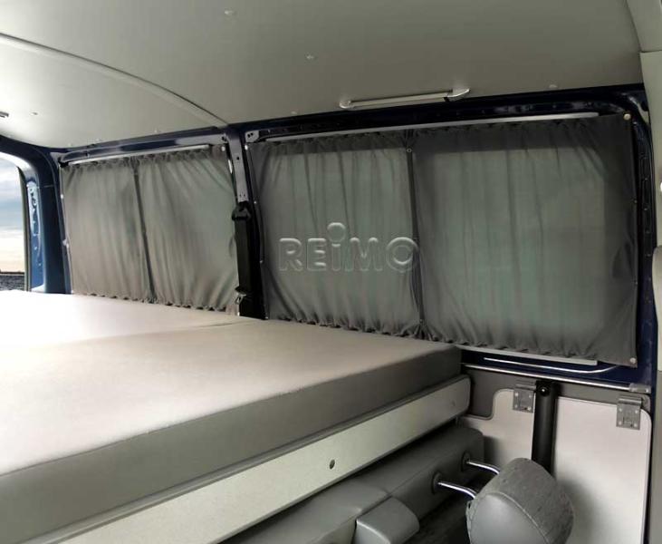 Ideales T5 Zubehör, passend für VW Transporter Kombi kurzer Radstand ab 2003
