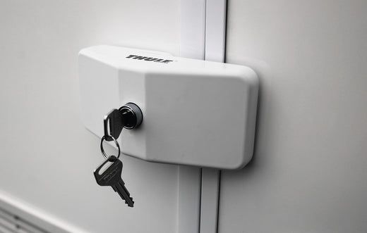 Thule Türsicherung Door Lock von Thule mit Wandverschraubung