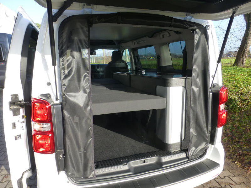<span style="color: black;">Für Citroen Spacetourer / Jumpy, Peugeot Traveller / Expert, Toyota Proace Verso (>2016) , Opel Zafira Life / Vivaro C (>2019)</span>