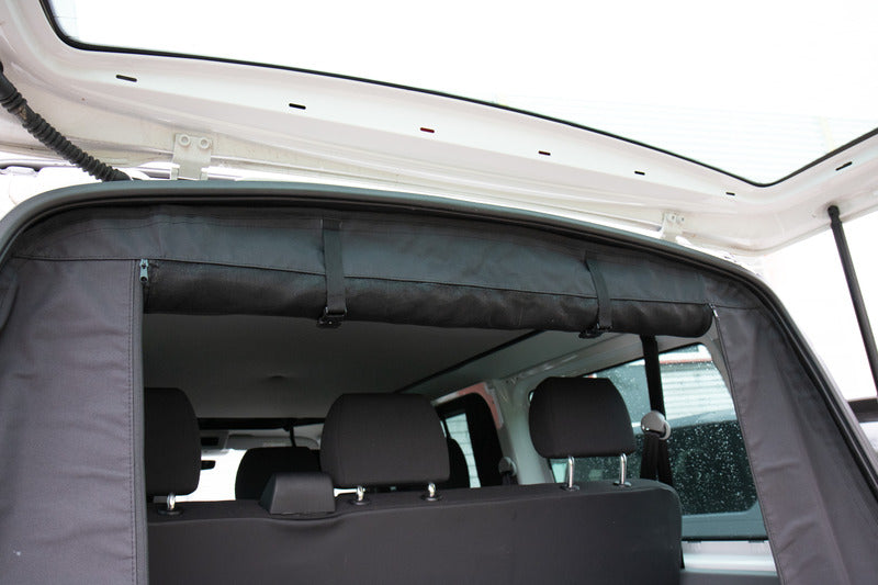 Moskitonetz Heckklappe für VW T5/T6/T6.1, Klettbefestigung, Magnetversch. Für Heckklappe (mit Gummilippe)