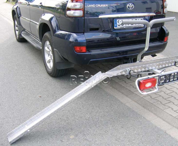 Kupplungsträger für E-Bikes und kleine Motorroller mit Auffahrrampe