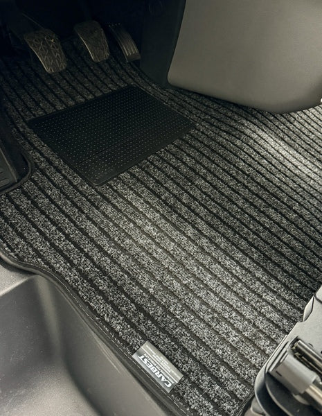 Carbest Fahrerhausteppich - Mercedes Benz Sprinter / Volkswagen Crafter 2006 – 2018