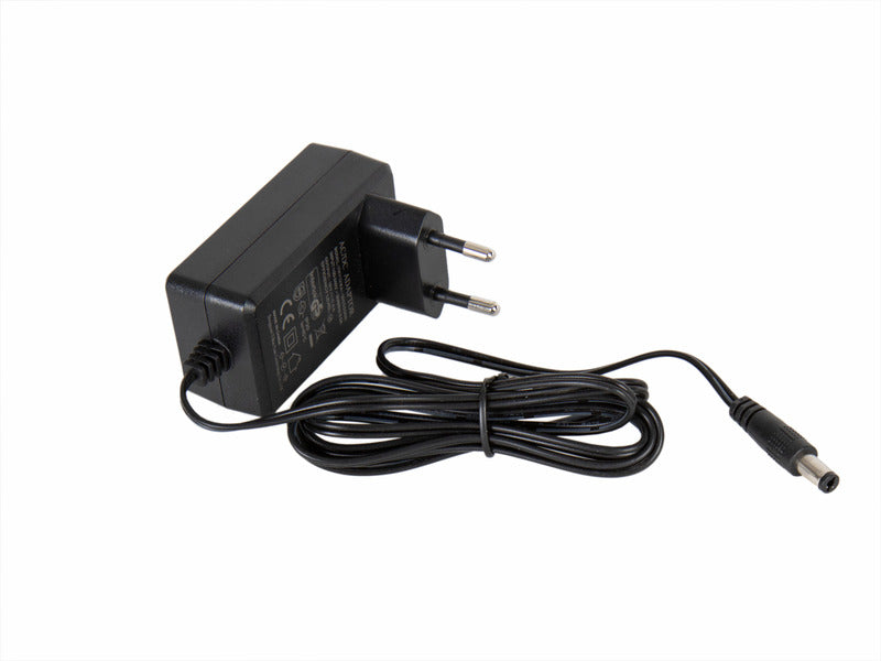 Inkl. 230 V Ladestation und USB-Ladekabel - Schlankes handliches Design mit Power