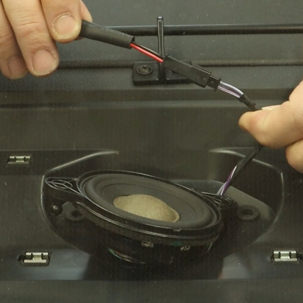 <span style="color: black;">Für Modelle inklusive Notrufsystem &amp; werkseitiger MBUX (Radioeinheit) </span>