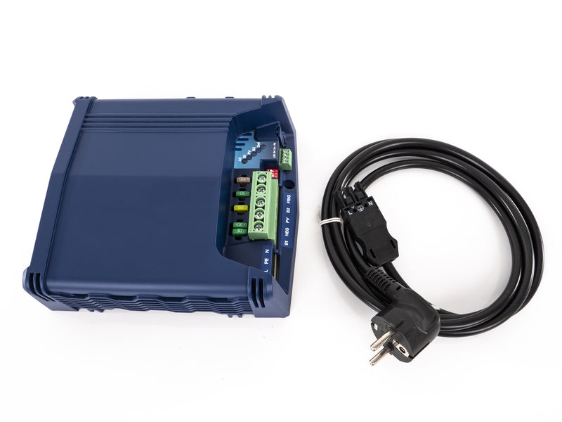 Ladebooster 25 A / Ladegerät 15 A / MPPT Solarladeregler 20 A