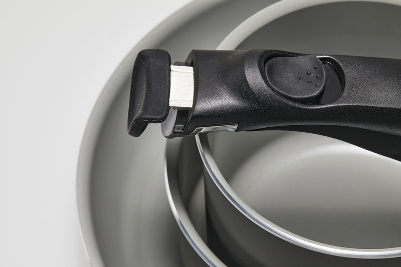 Aus 100% recyceltem Aluminium