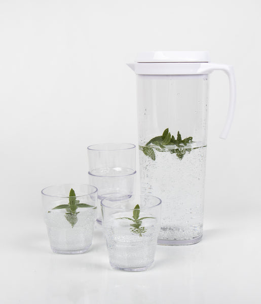 Krug mit Schraubdeckel 1,5 Liter u. 4 Gläser 0,25l, Material: SAN