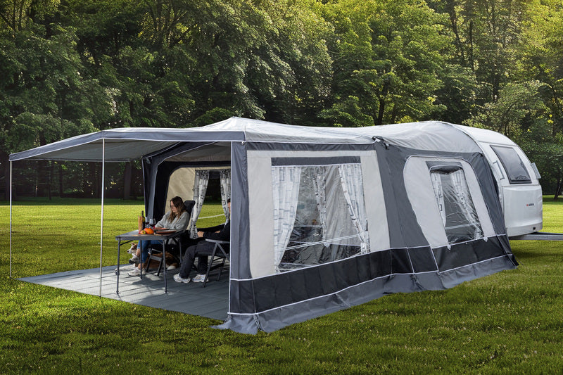 Einfache Befestigung an Vorzelt mittels Kederschiene (im Lieferumfang enthalten)