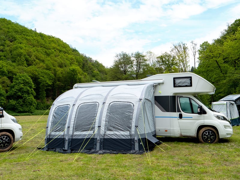 Reimo Tent aufblasbares Reisemobil-Vorzelt MARINA AIR HIGH 330