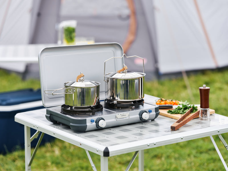 Gaskocher mit Piezozündung, 2-flammig, inkl.Schlauch,Regler,2 Grillplatten,Tasche. Edelsathl Kochfeld. Gaskartusche CV 470 Plus. Kompakter und vielseitiger Koch- &amp; Grillbegleiter
