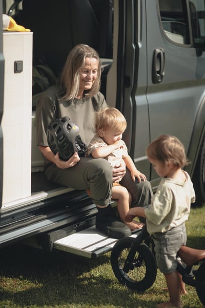 Thule Trittstufe Slide-Out Step 12V G2 Crafter/Sprinter FWD 2017 550mm
