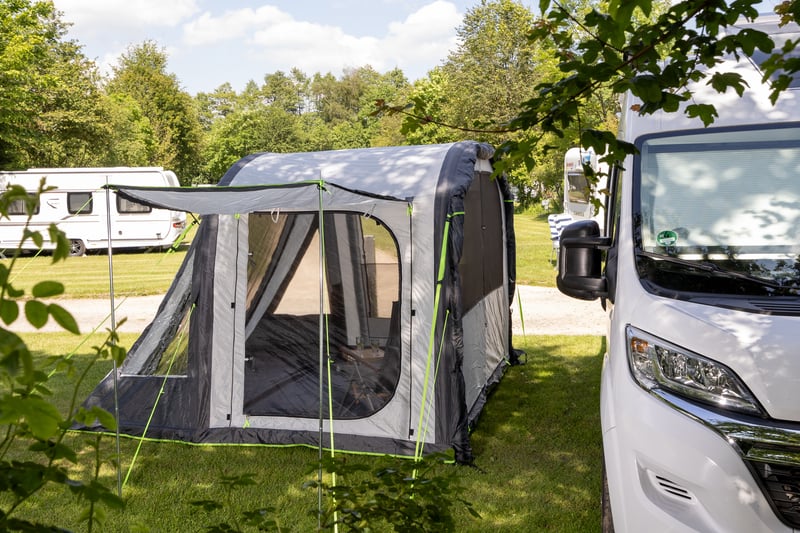 Reimo Tent Aufblasbares Busvorzelt Tour Breeze Air S