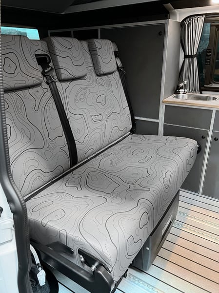 DRIVE DRESSY Fahrersitzbezug VW T6/6.1 Transp.,Fahrer/Beifahrer, lines